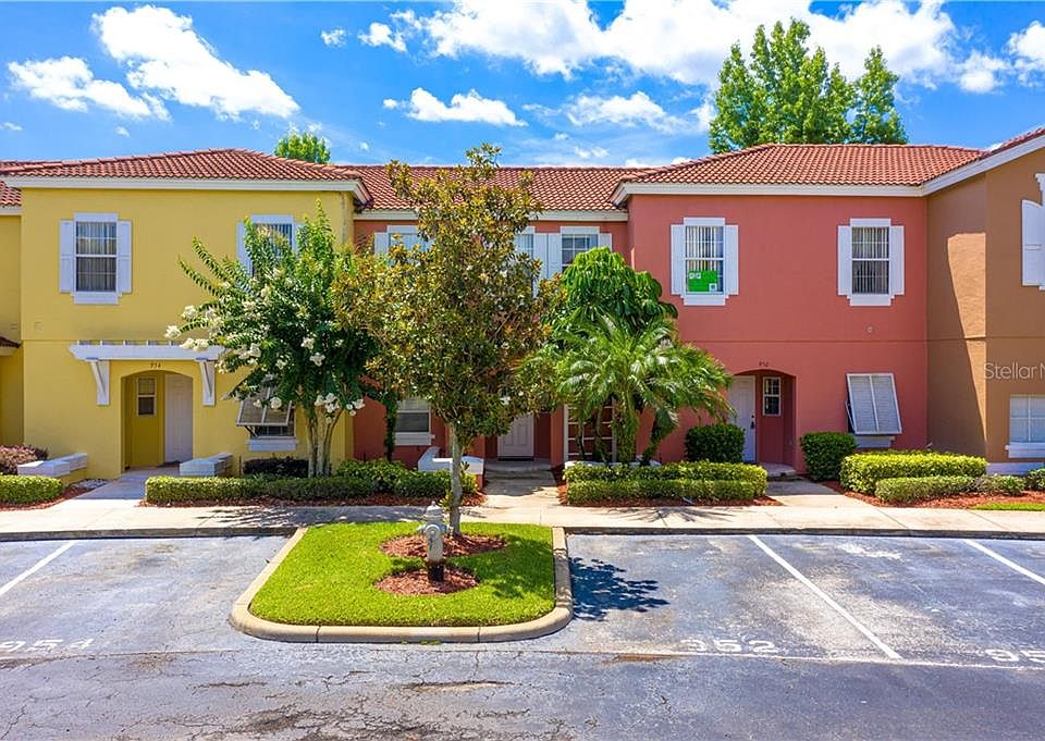 1st image of 952 Park Terrace Cir