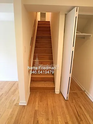 Rented by Manhattan Connection | media 25