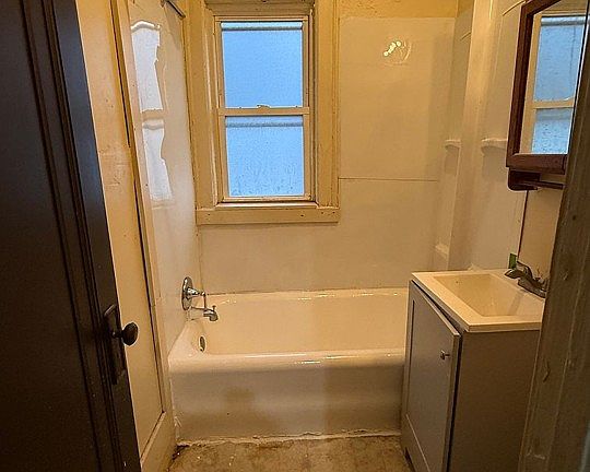 4th image of 1820 Wymore Ave APT 7