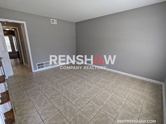3rd image of 2094 Vollintine Ave