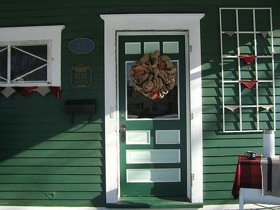 5th image of 8710 Sheridan St