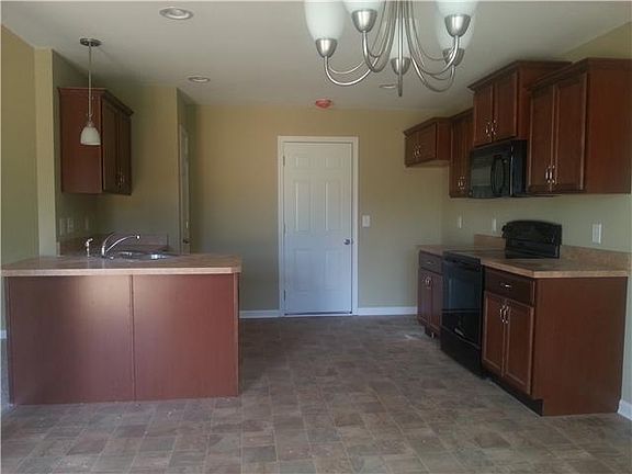 4th image of 515 Ridgeland Ests Lot 515