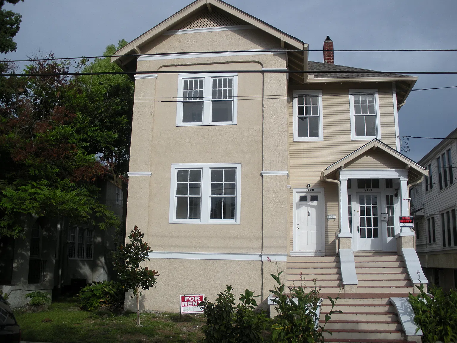 4 bed, 2200 sqft, $1,900 — Photo 1
