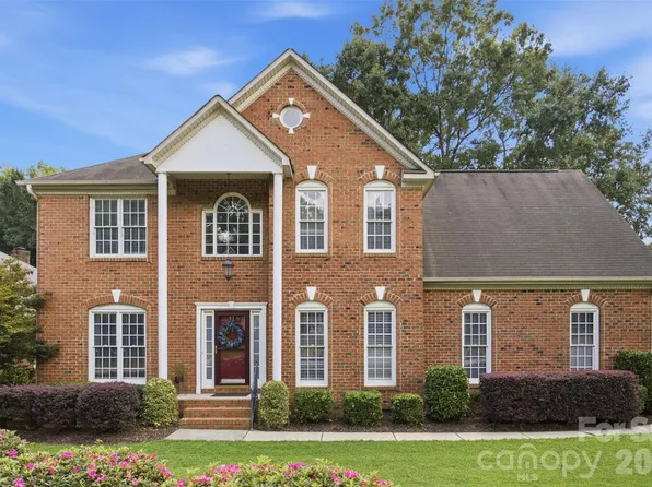 2000 Stoney Creek Dr NW, Concord, NC 28027