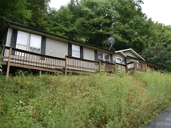 245 Poplar Cove Rd, Mars Hill, NC 28754