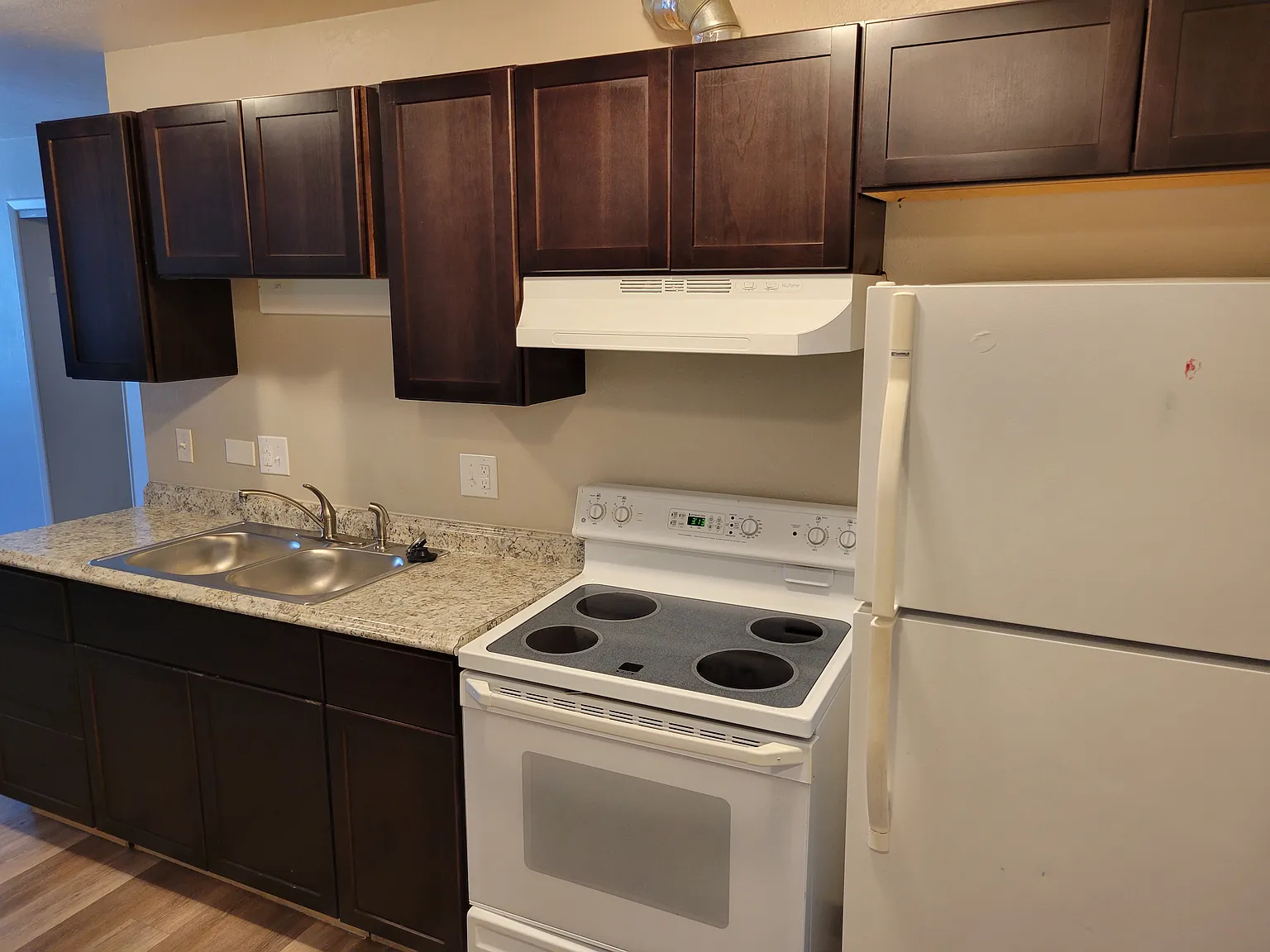 Studio, 550 sqft, $925 — Photo 4