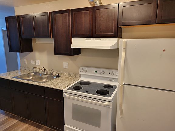 4th image of 2189 S Depew St #2
