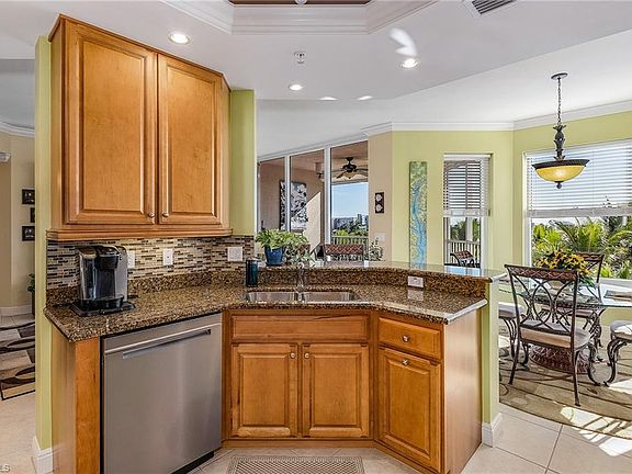 5th image of 4182 Bay Beach Ln Unit 744
