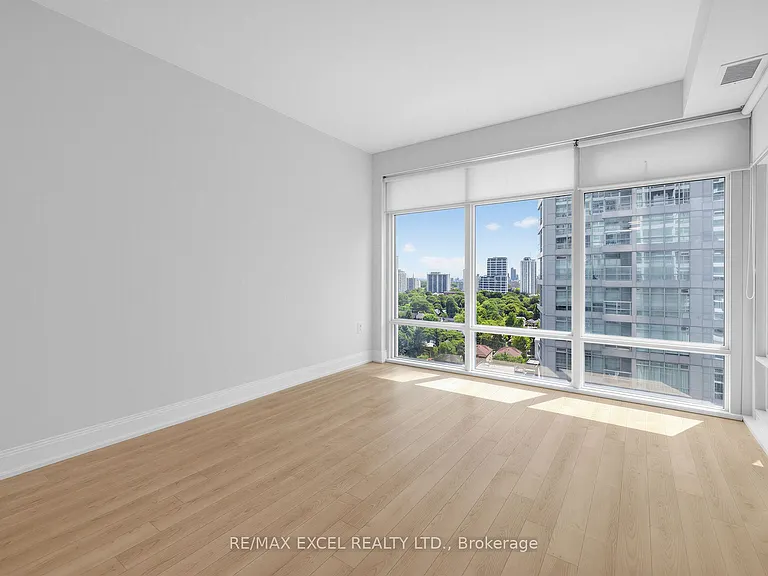 2191 Yonge St #1805 — Photo 22