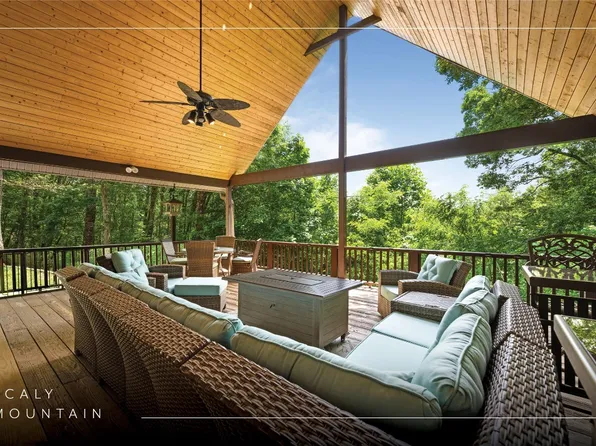 39 Trailwood Lane, Scaly Mountain, NC 28775