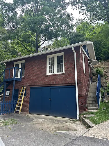 141 Hill St Photo 1
