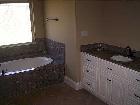Master bathroom 