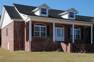2nd image of 526 Stonegate Dr