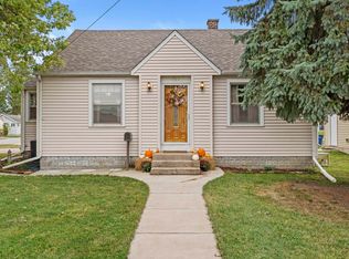 719 E Monitor St, Crown Point, IN 46307