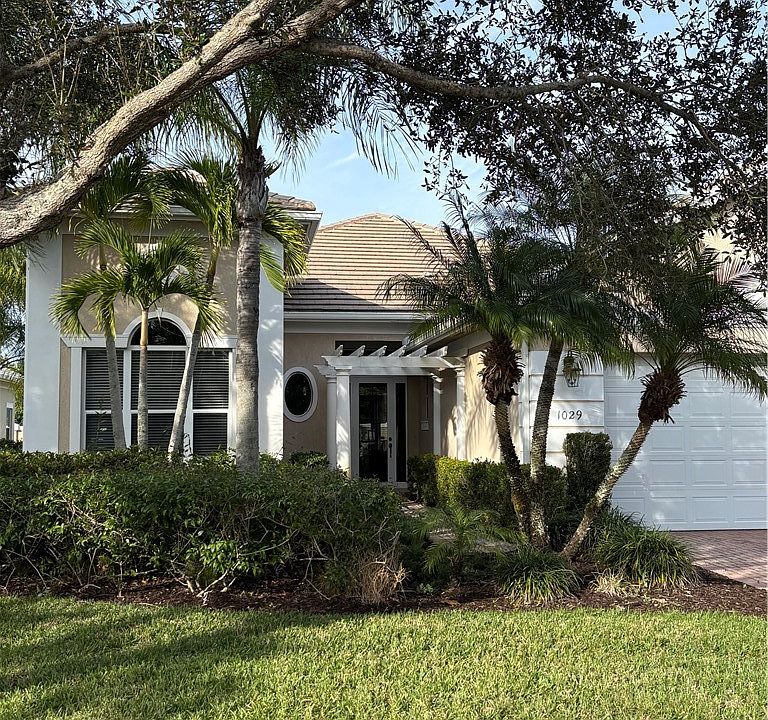 1st image of 1029 Riverwind Cir
