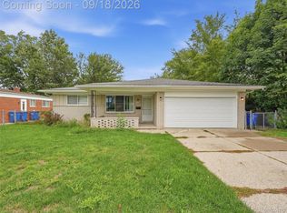 25496 Taylor Dr, Warren, MI 48089