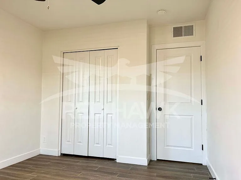 119 S Catalina St — Photo 10