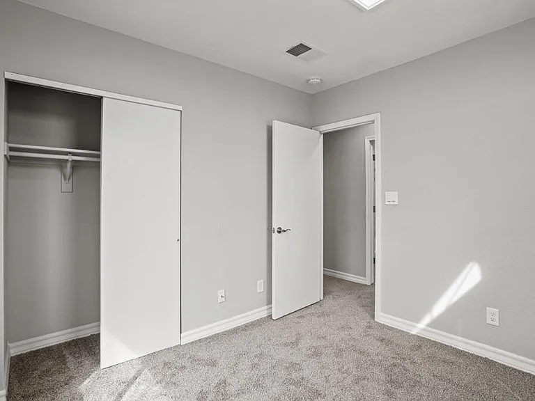 12115 Royal Woods Dr — Photo 25