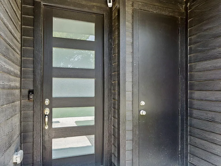 2830 Addison Park Ln — Photo 3