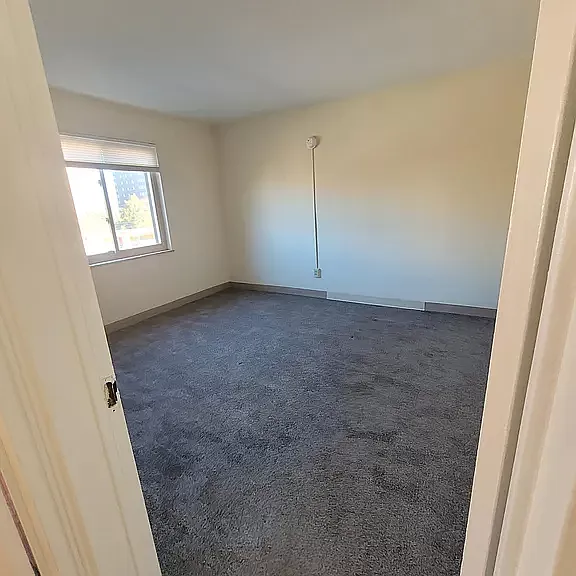 Attache bedroom