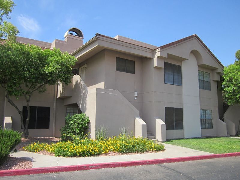 Private stairs and entrance