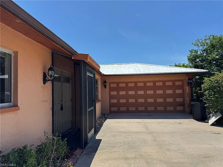 6451 Bethany Ave — Photo 9