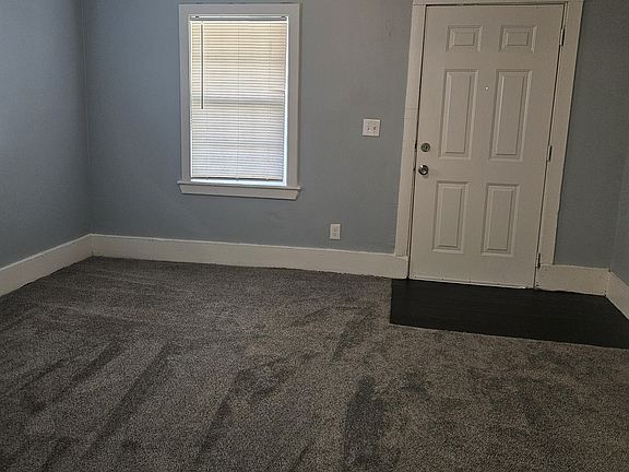 3rd image of 1416 W Bowen Pl #1416