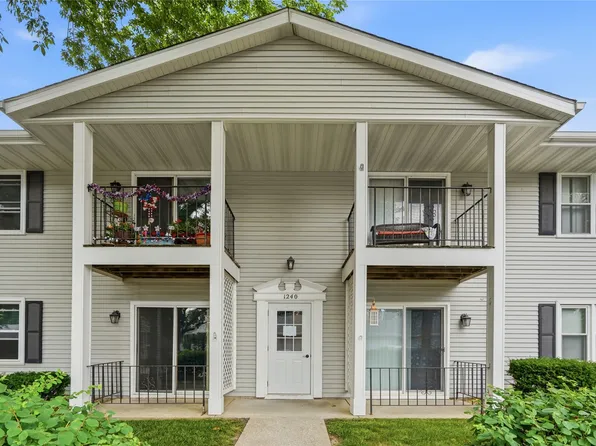 1240 49th St Unit 6, West Des Moines, IA 50266