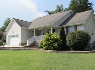2099 Green Pond Rd, Soddy Daisy, TN 37379
