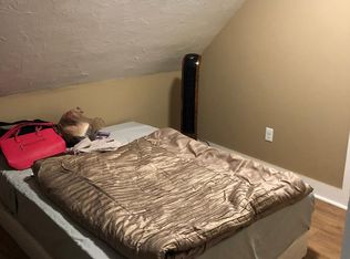 176 Thompson St #3, New Bedford, MA 02740