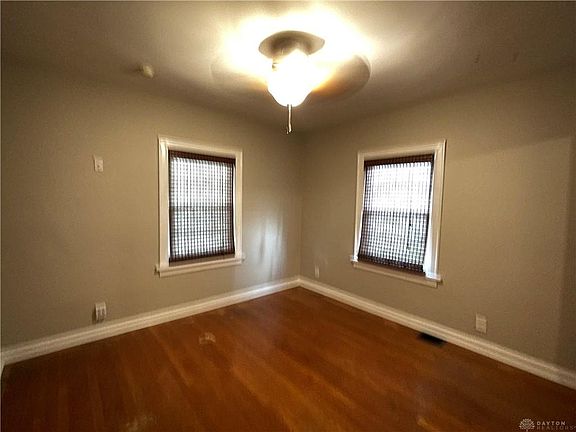 5th image of 1817 Rosemont Blvd