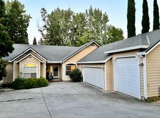 14027 Strawberry Cir, Penn Valley, CA 95946