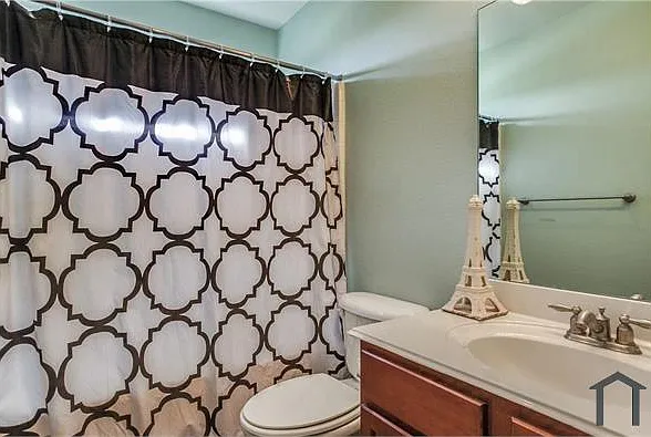 2002 Club Oak Dr — Photo 21