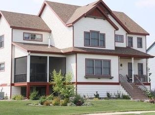 1009 Celebration Cir, Sartell, MN 56377