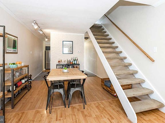 4th image of 671 Summit House