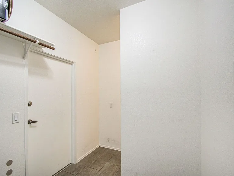 435 W Rio Salado Pkwy #208 — Photo 22