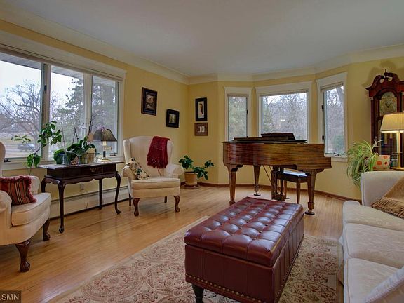 3rd image of 6201 Sunny Ln N