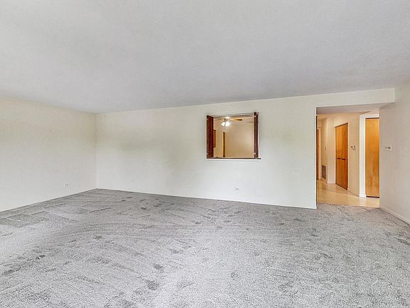 5th image of 1025 S Fernandez Ave APT 3G