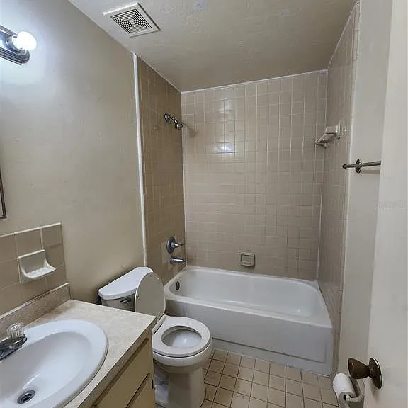 4021 SW 37th St #C — Photo 12