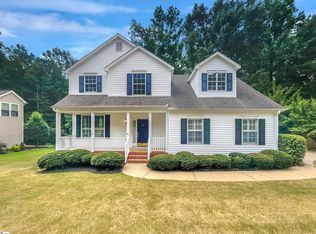 31 Summer Glen Dr, Simpsonville, SC 29681
