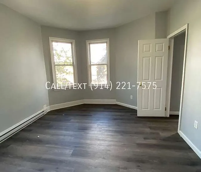 1 Oneida St — Photo 1
