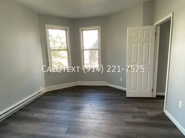 1 Oneida St, Yonkers, NY