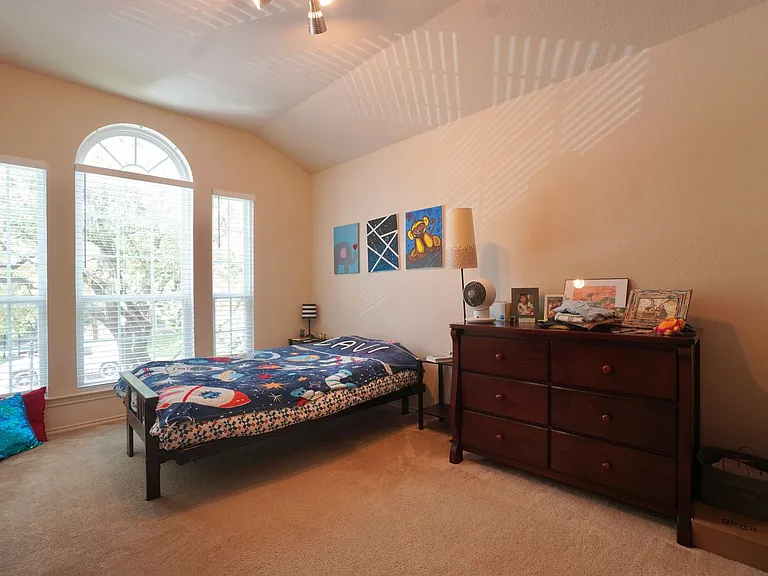 3001 Bernardino Cv — Photo 18