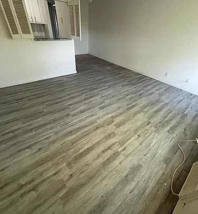 2nd image of 244 Windsor K
