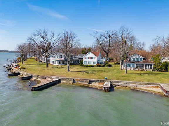 4th image of 29863 E River Rd