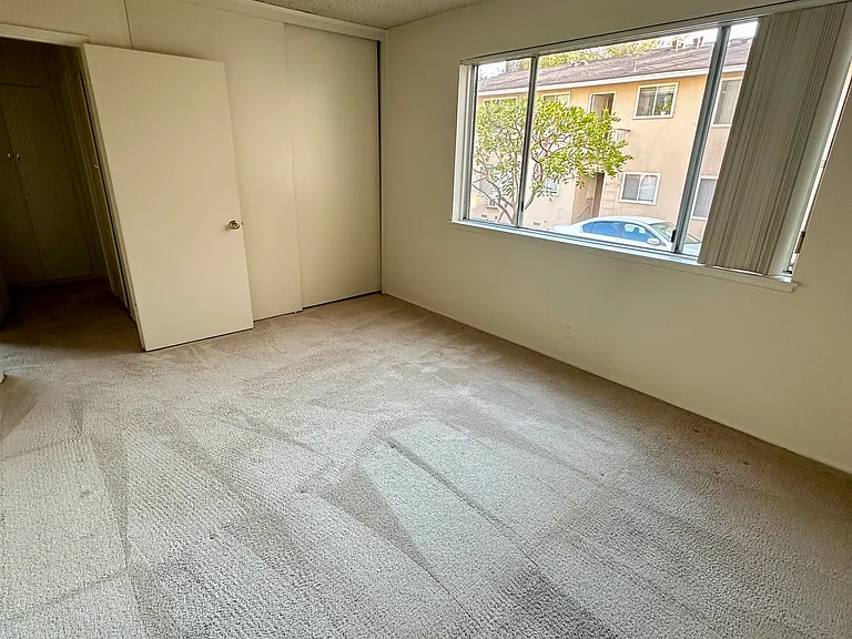 Anita Oaks — Photo 21