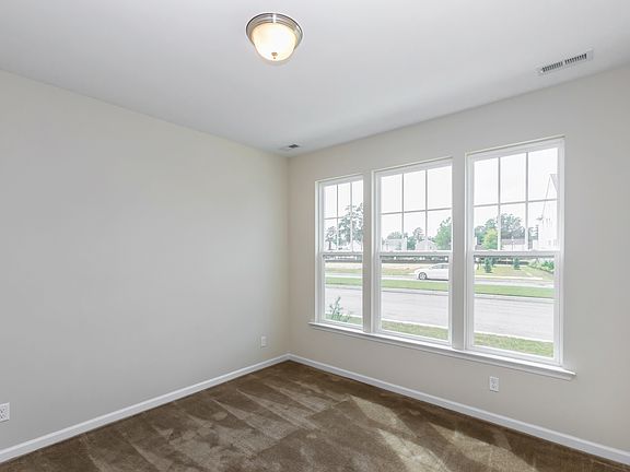 3rd image of 1418 Independence Blvd Blvd