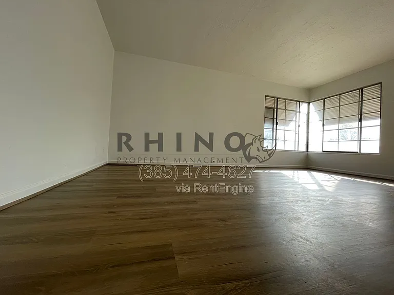2583 S 700 E — Photo 2