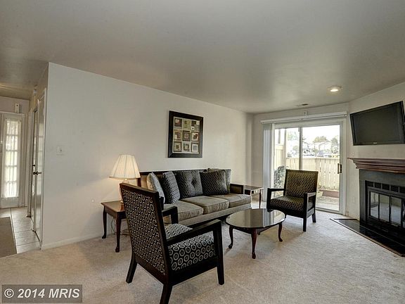 4th image of 19933 Appledowre Cir #115