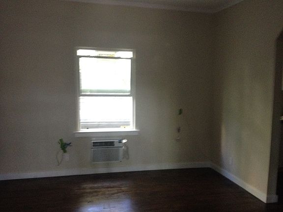 3rd image of 530 N San Vicente Blvd